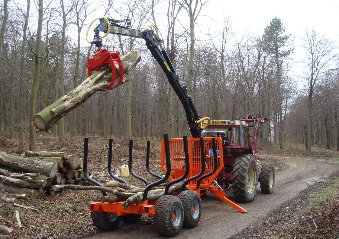 Ryetec KTS timber forwarding forestry trailer and crane